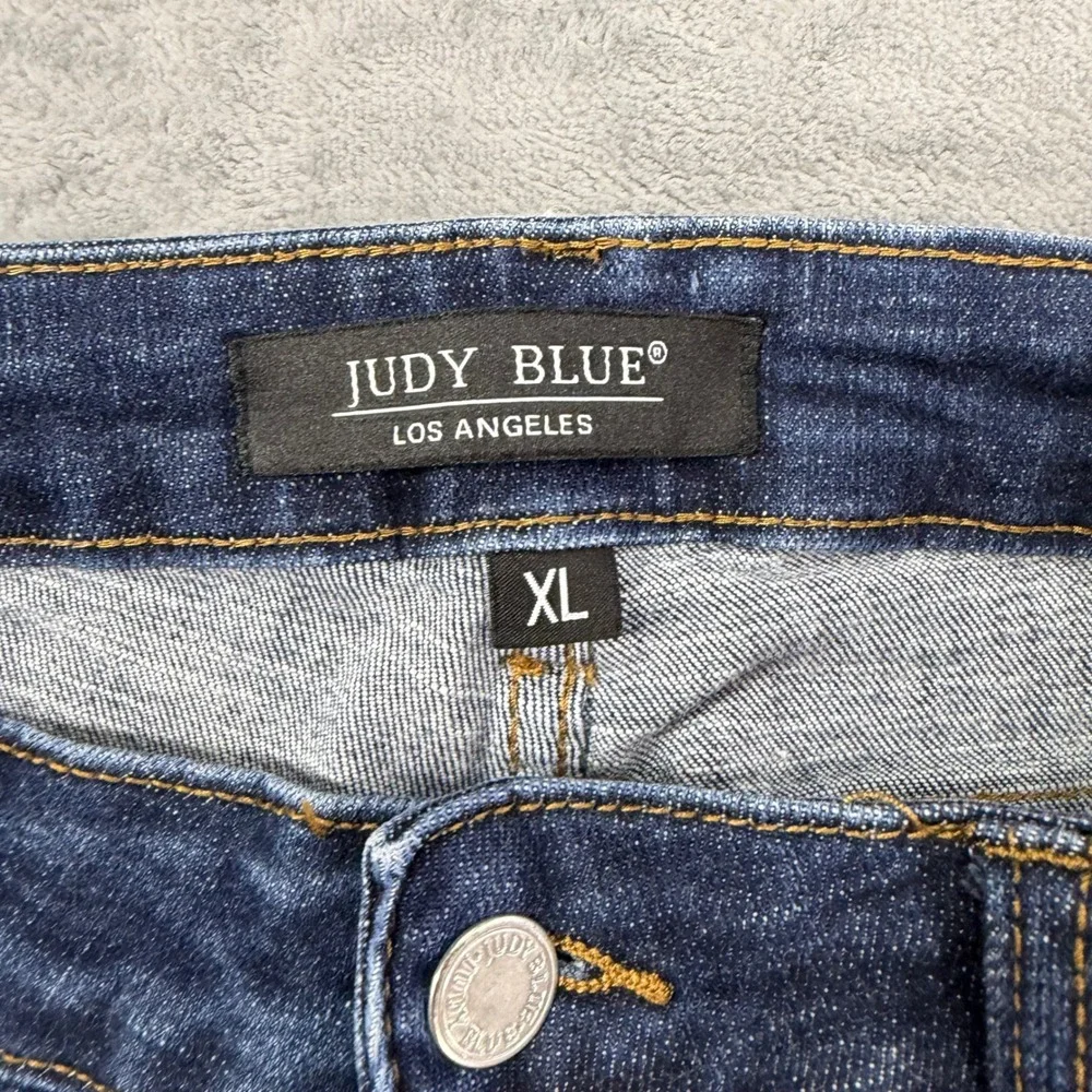 Judy Blue High Rise Distressed Shorts Women's Size XL Blue Dark Wash Bermuda